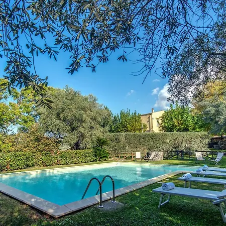 Monticello, Private Pool And Timeless Beauty